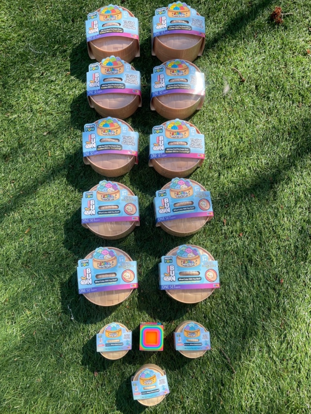 Lot of 10 Viral crazy fun squishy mystery dumplings w/free dumplings & Needoh!!! - Picture 2 of 2